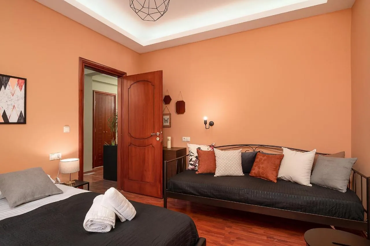 Centrally Located Cozy Apartment Heraklion