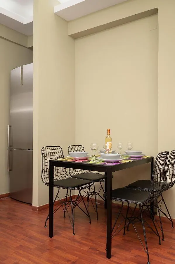 Centrally Located Cozy Apartment Heraklion