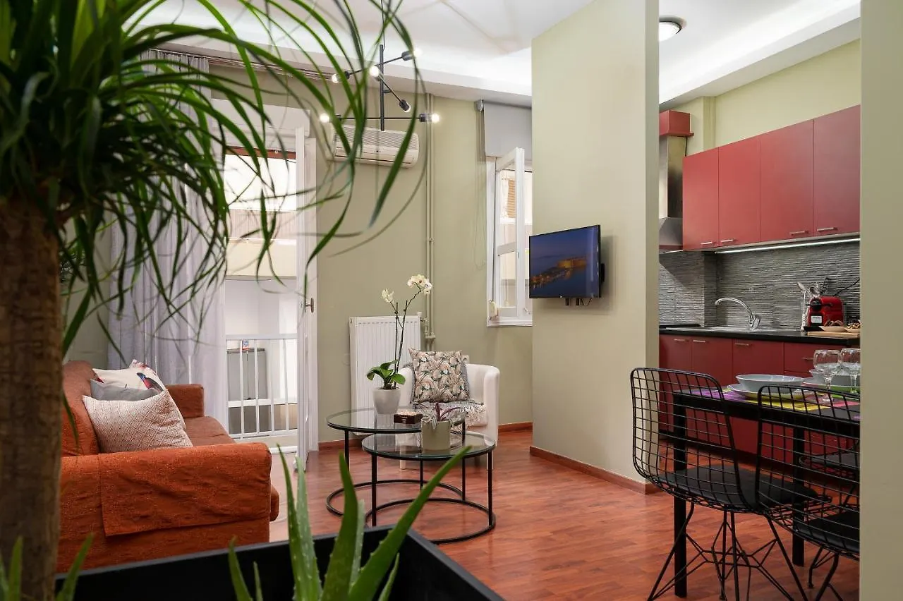 Centrally Located Cozy Apartment Heraklion