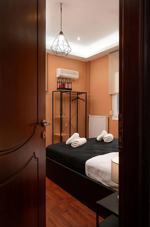 Centrally Located Cozy Apartment Heraklion